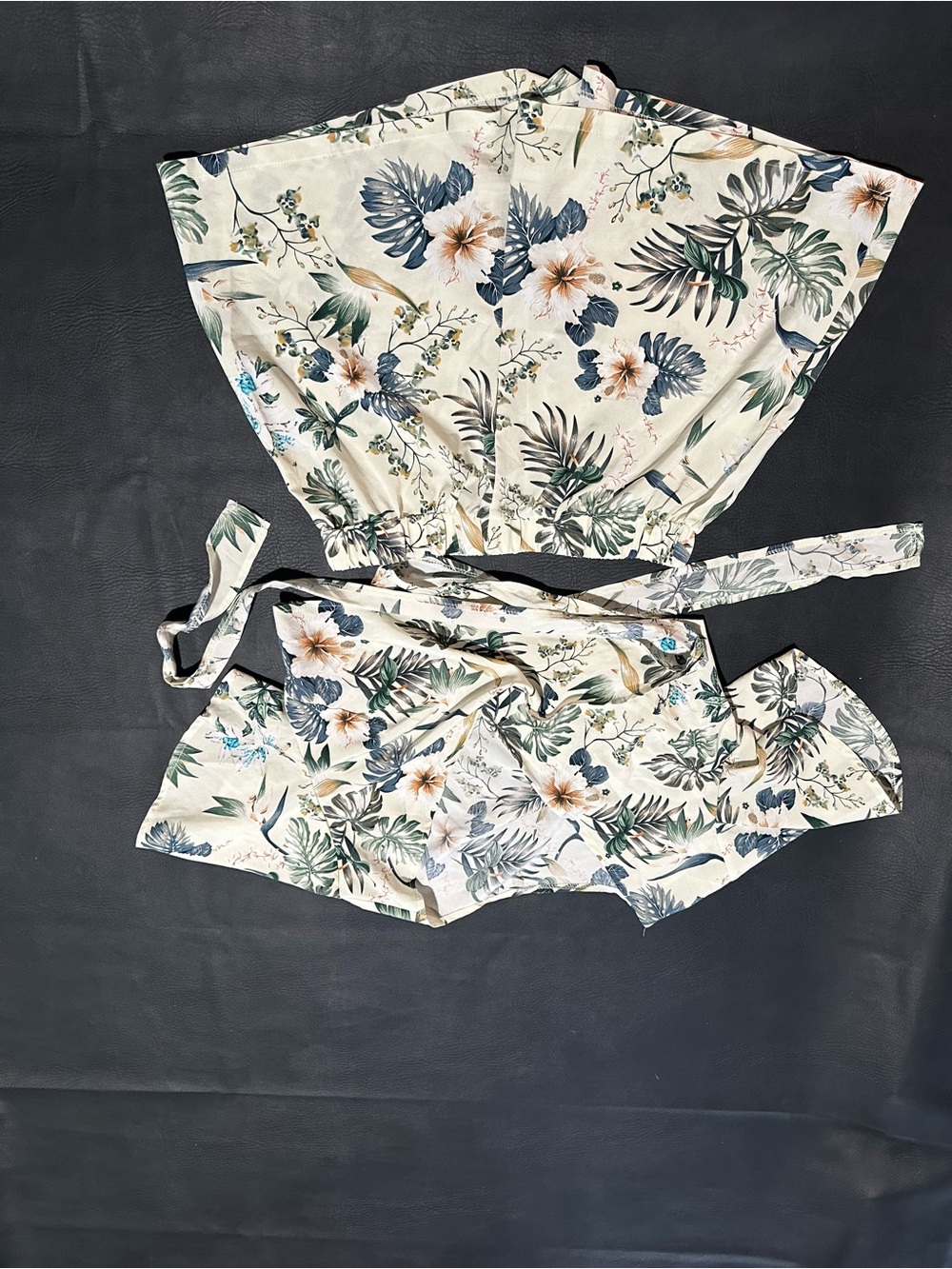 SHEIN Cream Floral Print Two-Piece Set with Green Leaves
